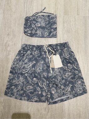 Golden Goose men’s swim shorts size s blue white seashell print drawstring